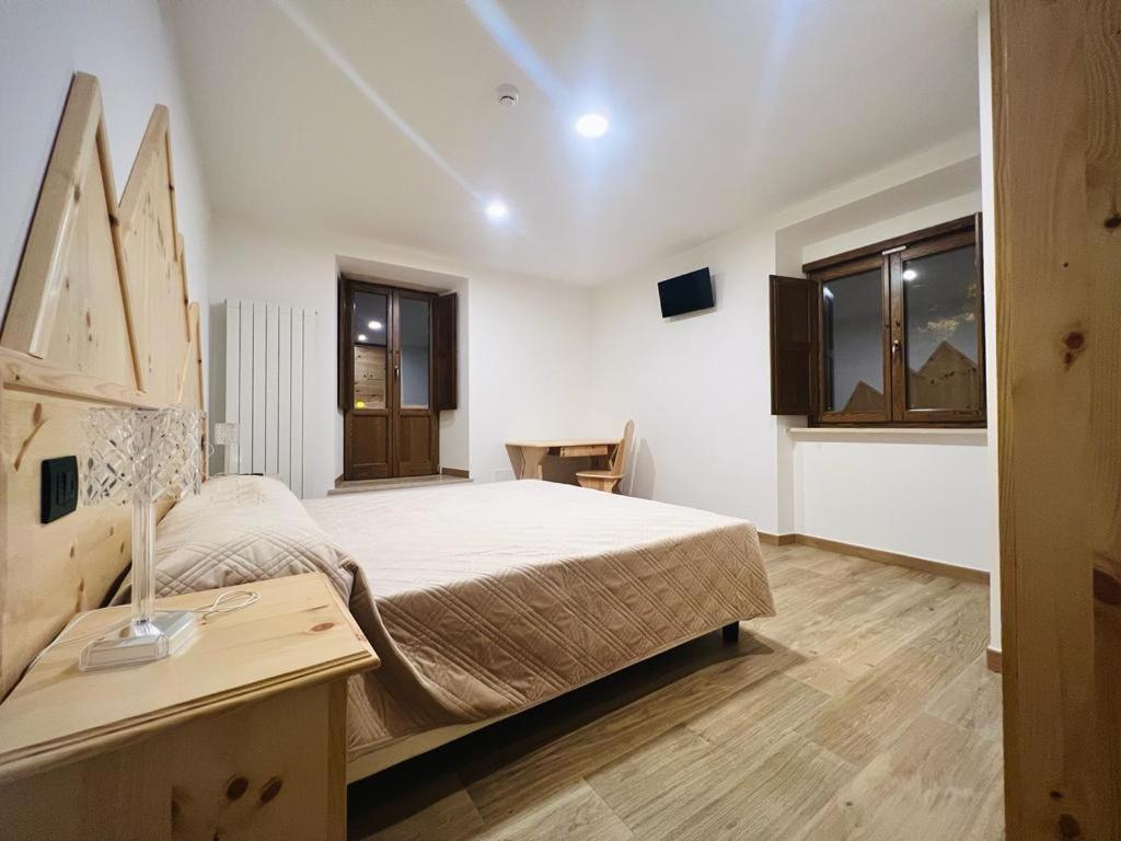 La Villetta Food & Drink Rooms For Rent - No Reception - LʼAquila Exterior foto
